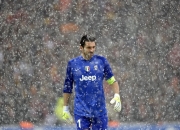 重要助攻引发热议！，哈兰德在独行侠比赛中持续失利引发球迷热议