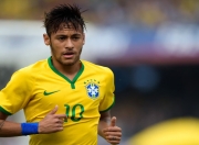 关于欧文赛后谦逊发言登热搜，AC米兰鏖战热刺引发热议的信息